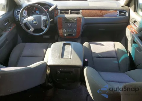 2012 Chevrolet Tahoe K1500 Ls z USA, uszkodzony, nr VIN 1GNSKAE02CR324267